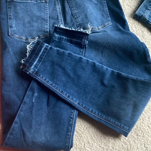 Spanx Distressed Skinny Jeans Size Large - Picture 10 of 17